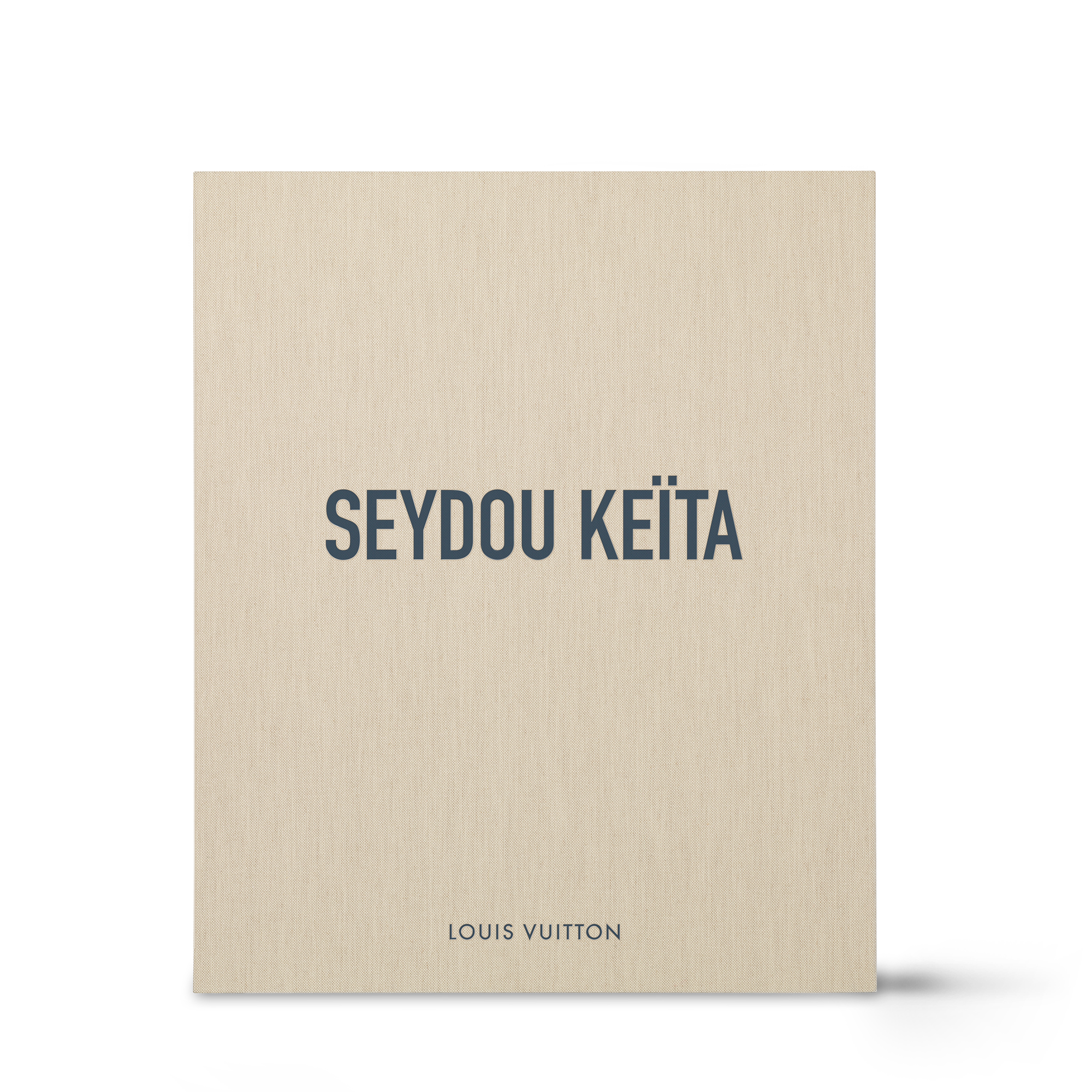 Collector's edition of the Seydou Keïta book - Library | LOUIS VUITTON